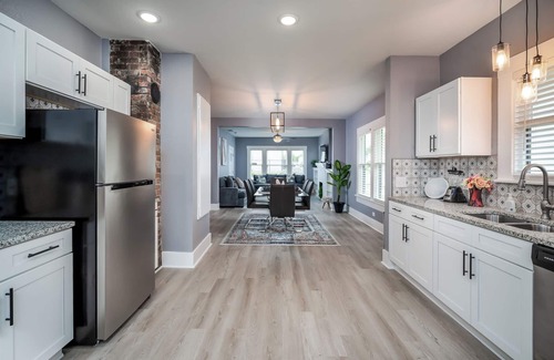 Midtown House | Spacious Home Close to downtown SA