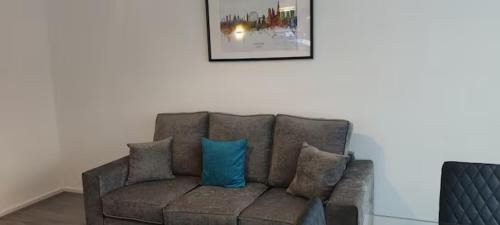 West Bromwich House | Spacious home for groups of friends, family and work colleagues, external CCTV installed for guests peace of mind