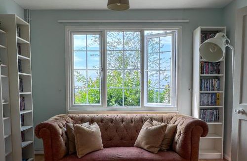 Bath Cabin | Spacious home in Bath, nature and city!