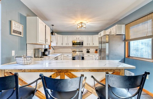 Lake Ariel House | Spacious Home in Lake and Snow Community with Game Room