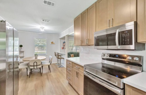 Pasadena House | Spacious home in Pasadena