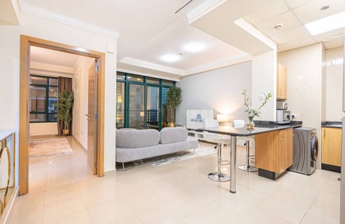 Al Sufouh 2 Apartment | Spacious Home in the Heart of Marina