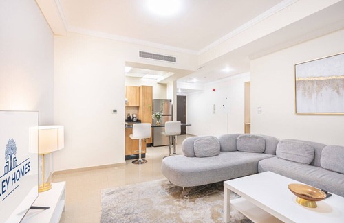 Al Sufouh 2 Apartment | Spacious Home in the Heart of Marina