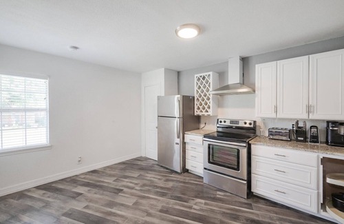 Cedar Crest House | Spacious Home In The Heart Of Dallas