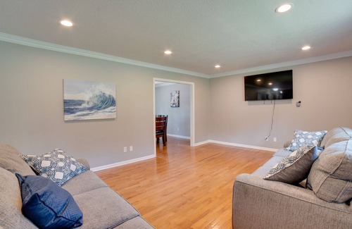 Graysville House | Spacious Home Minutes Away From Hamilton Place