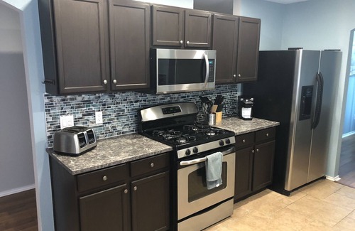 Round Rock House | Spacious Home Retreat in Round Rock with Patio