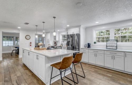 Jacksonville Beach House | Spacious Home w Pool-Tucked Away in Jax Beach