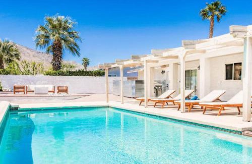 Racquet Club Estates Villa | Spacious home w/ pool, fireplace, outdoor deck