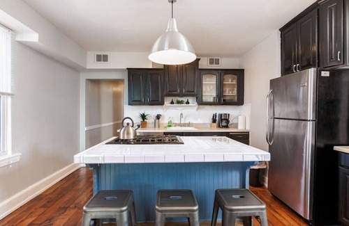 Pendleton Apartment | Spacious Home: Walk to Everything & FREE Parking