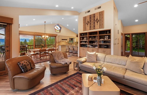 Livingston House | Spacious home with mountain and valley views, seconds to Deep Creek trailhead
