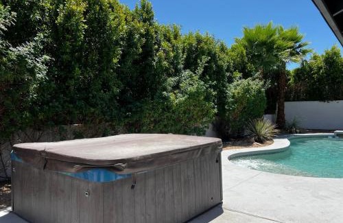 Camelback East House | Spacious Home with Pool Villa with Arcades