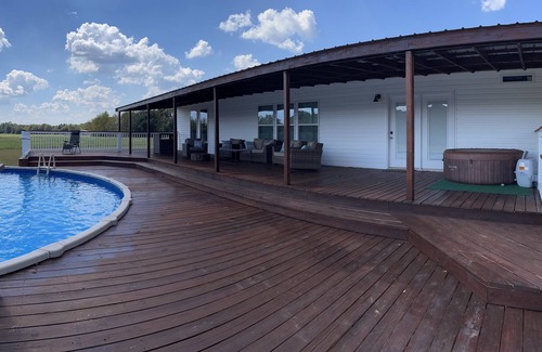 Norman Park House | Spacious Home with Pool, Hot Tub, & Deck