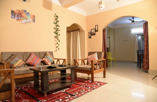 Hatigaon Apartment | Spacious Homestay amidst Nabagraha Hills