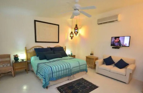 Las Brisas House | Spacious House in Las Brisas / Spectacular Terrace
