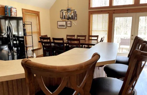 Tannersville House | Spacious house at Camelback near water parks and ski lifts!