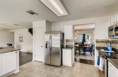 West San Antonio House | Spacious House close to Sea World and Lackland AFB