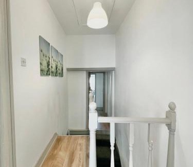 Evelyn House | Spacious House in Surrey Quay