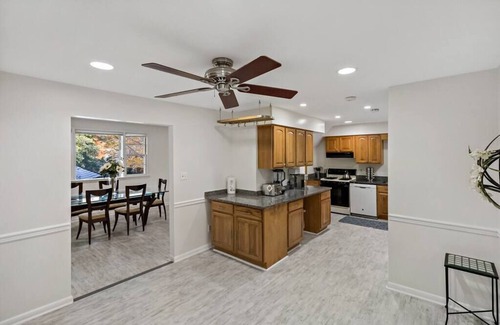 Tysons House | Spacious house in Tysons