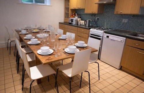 Georgian Quarter House | Spacious house Liverpool city centre L1, sleeps 16