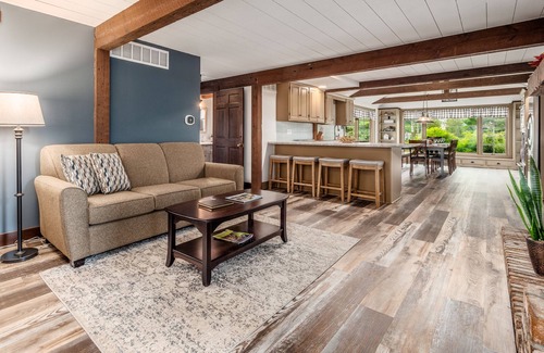Cambridge House | Spacious House minutes from the Wilds & AEP Public Hunting w/hot tub & fireplace