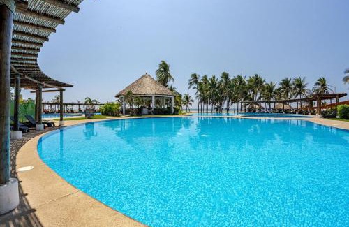 Acapulco House | Spacious house with Acapulco club