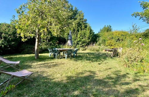 Groix House | Spacious house with garden in the heart of Lomener