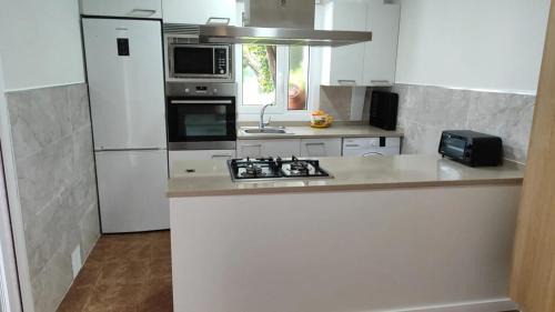 Touro House | Spacious House with Garden in Touro – Family-Friendly