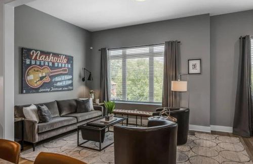 Haynes Area House | Spacious House with Serene skyline views