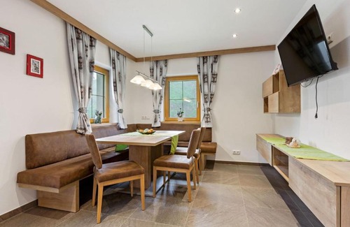 Viehhofen Apartment | Spacious in Saalbach Hinterglemm with Ski boot heaters