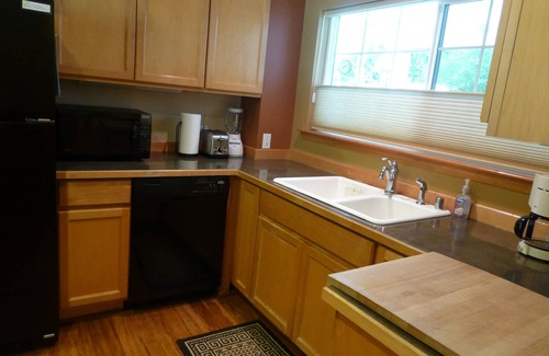 Indianola House | Spacious Indianola Getaway, Henderson Guest House, Near Beach