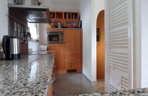 Porto Valtravaglia House | Spacious and free-standing 4-bedroom house with breathtaking sea view