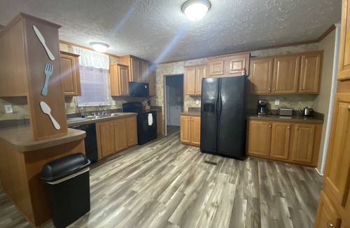 McCutcheon Field House | Spacious Jacksonville Getaway