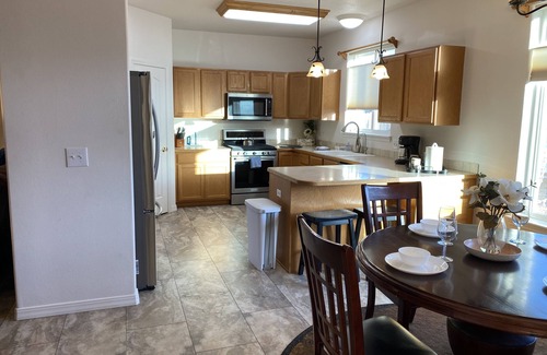 Twin Falls House | Spacious/King bed/bbq/Quality furnishings/Lg suite