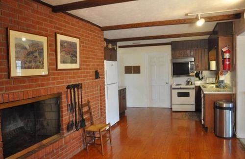 Monticello House | Spacious Lake Escape Near Conley Bottom