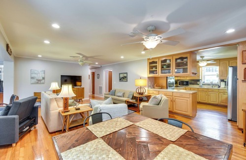 Anderson House | Spacious Lake Hartwell Home w/Private Boat Dock!