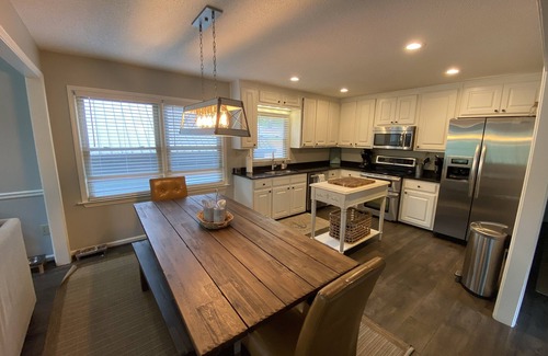 Gumlog House | Spacious Lake Hartwell home with large new dock