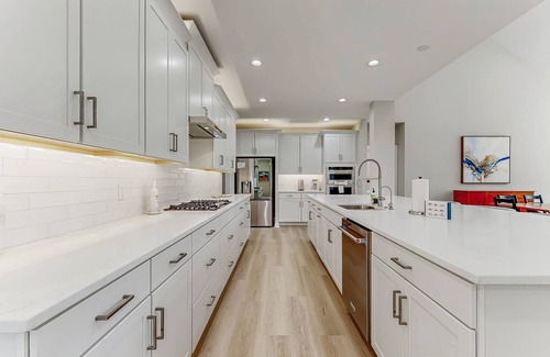 Mineral House | Spacious lake house retreat with game room, theater room, fire pit and boat slip