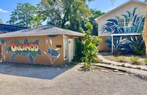 Southwest Orlando House | Spacious Lakefront House with Pool, Hottub, & Boating