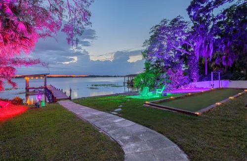 Southwest Orlando House | Spacious Lakefront House with Pool, Hottub, & Boating