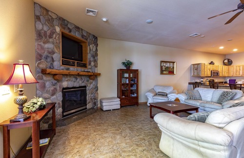 Mauston House | Spacious Lakefront Townhome on Castle Rock Lake, Massage Chair, Pet Friendly!