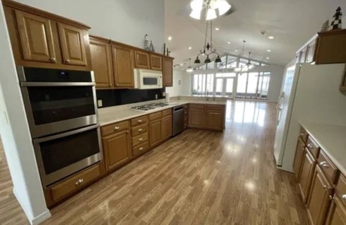 Centerville House | Spacious lakeside home on Lake Dardanelle. Incredible sunsets!