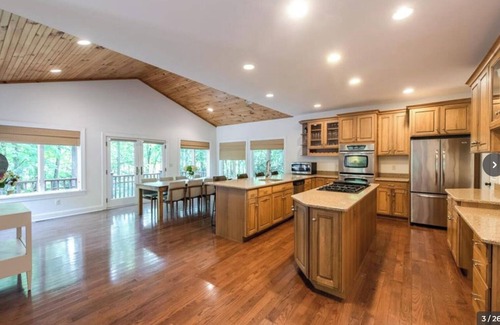 Rhinebeck Village Business District House | Spacious Light-filled Retreat Like Home in the Heart of Rhinebeck