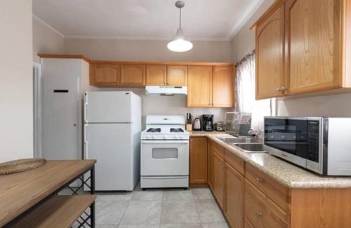 Trafford Apartment | Spacious Lovely apartment