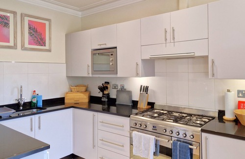 Fowey Apartment | Spacious Luxury Apartment With Year Round Outdoor/Indoor Heated Pool