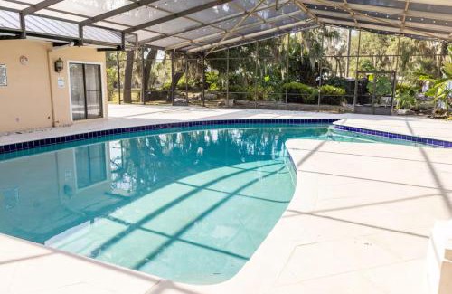 Fairvilla House | Spacious Luxury Estate Pool Jacuzzi Horses