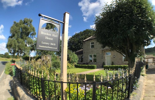 Shipley House | Spacious luxury house in a quiet yet convenient location - sleeps 12