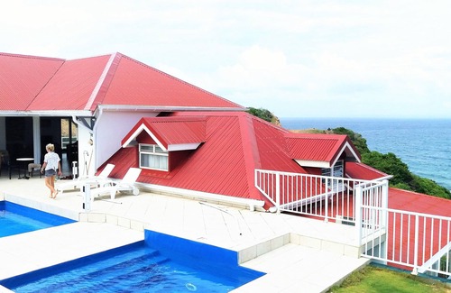 Terre-de-Haut Villa | Spacious Luxury villa sea view with large pool and jacuzzi
