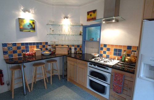 Swanage Apartment | Spacious Maisonette nr Beach with Seaviews only Oct HT+ Xmas/NY & Aug 14th 2026