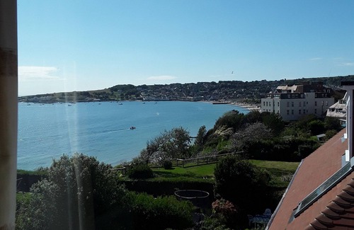 Swanage Apartment | Spacious Maisonette nr Beach with Seaviews only Oct HT+ Xmas/NY & Aug 14th 2026