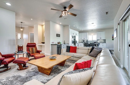 Mesquite Cottage | Spacious Mesquite Getaway - 1/2 Mi to Golf Course